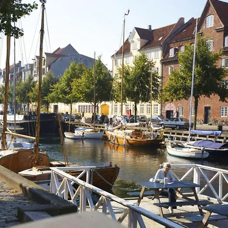 아파트 Apartmentincopenhagen 1516 *